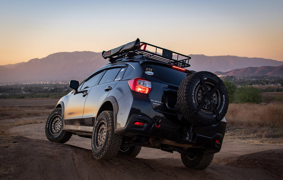 Rooftop awning attached to roof rails of a Subaru Crosstrek enlarged image 6